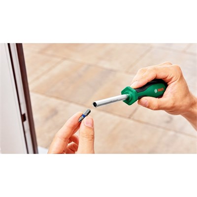 BOSCH 1/4 Altı Köşe Lokma Takımı 37 Parça