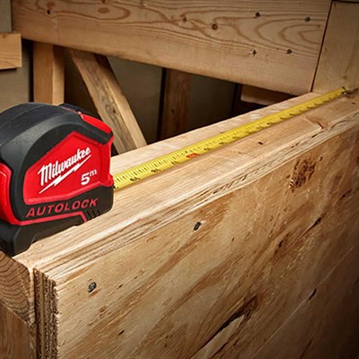 MILWAUKEE Şerit Metre Autolock 5 Metre