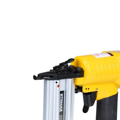 RTRMAX RTM0138 Havalı Çivi Çakma Tabancası Çantalı 10 - 50 Mm