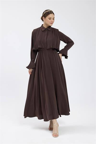 Acı Kahverengi Manşet Detaylı Piliseli Elbise