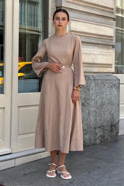 Bej Dikiş Detaylı Keten Elbise