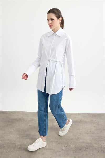 Beyaz Bağlama Detaylı Klasik Yaka Gömlek