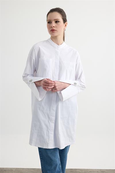 Beyaz Hakim Yaka Detaylı Cepli Tunik