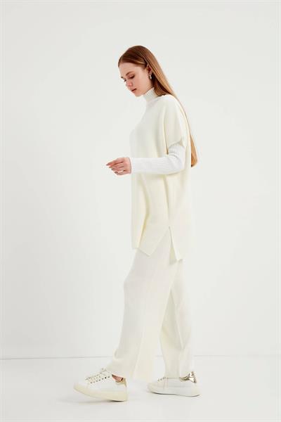 Ekru Triko Süveter Takım
