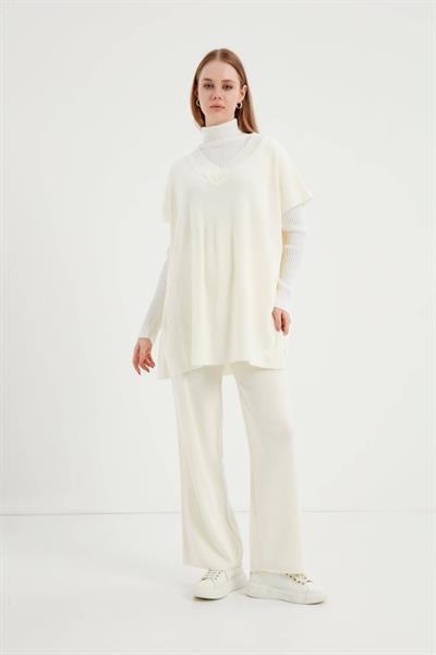 Ekru Triko Süveter Takım