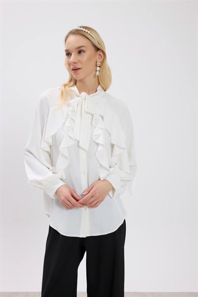 Ekru Volan Detaylı Gömlek