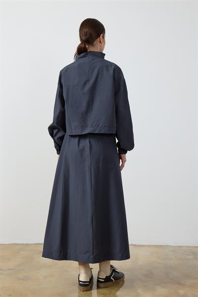 Füme Yaka Detaylı Paraşüt Sweat