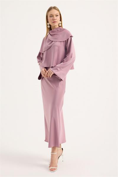 Gül Kurusu Volanlı Saten Bluz