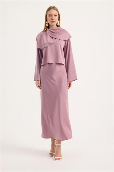 Gül Kurusu Volanlı Saten Bluz