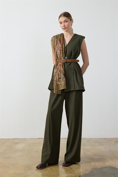 Haki Düğme Detaylı Yelek