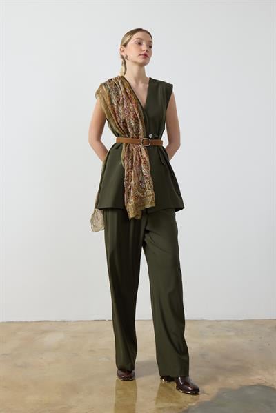 Haki Düğme Detaylı Yelek