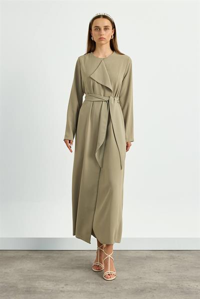 Haki Yaka Detaylı Kuşaklı Elbise