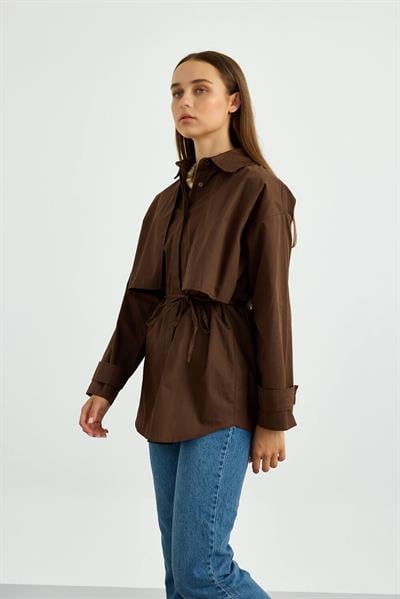 Kahverengi Rüzgarlık Detaylı Gömlek