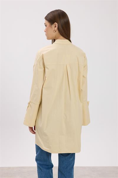Krem Hakim Yaka Detaylı Cepli Tunik