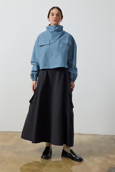 Mavi Yaka Detaylı Paraşüt Sweat