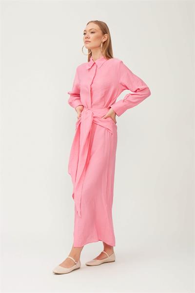 Pembe Kuşak Detaylı Elbise