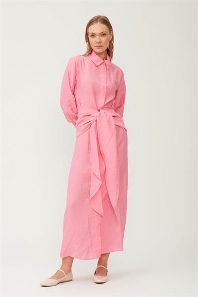 Pembe Kuşak Detaylı Elbise