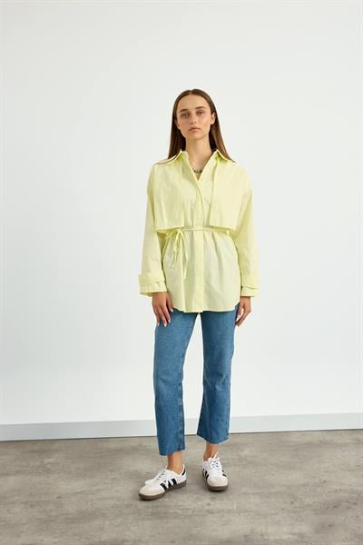 Sarı Rüzgarlık Detaylı Gömlek