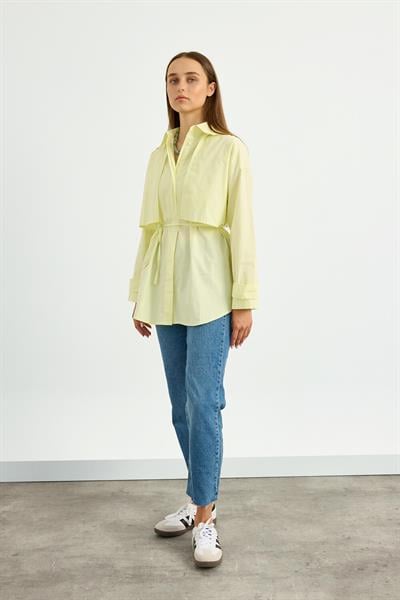 Sarı Rüzgarlık Detaylı Gömlek