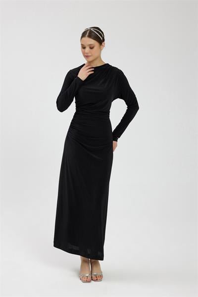 Siyah Büzgü Detaylı Elbise