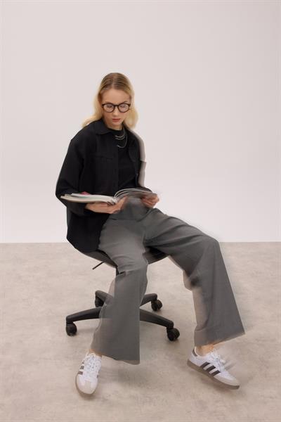 Siyah Cepli Gömlek Ceket