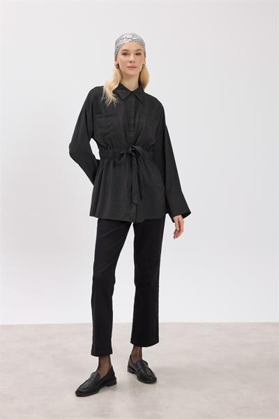 Siyah Çift Cepli Bağlamalı Gömlek