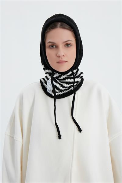 Siyah Çizgili Triko Bere