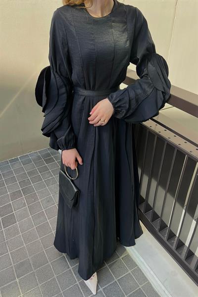 Siyah Katman Kol Detaylı Elbise