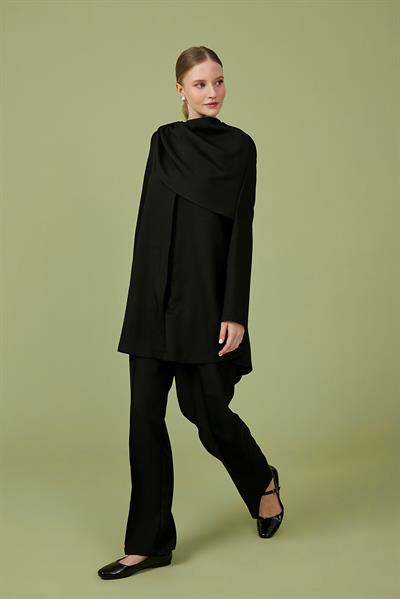 Siyah Keten Pantolonlu Takım