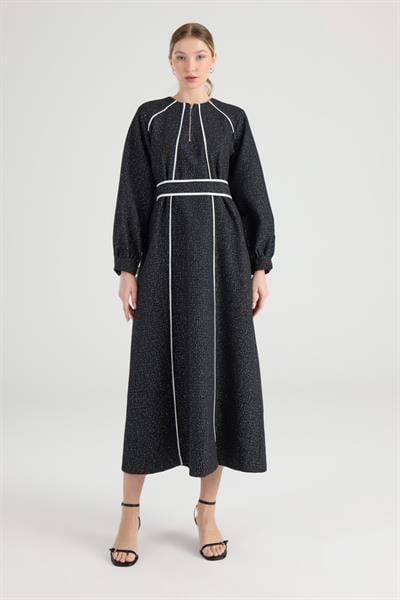 Siyah Tüvit Chanel Biyeli Elbise