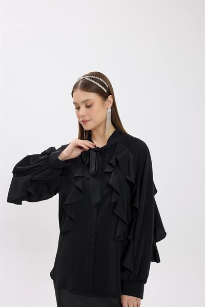 Siyah Volan Detaylı Gömlek