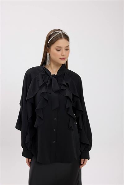 Siyah Volan Detaylı Gömlek