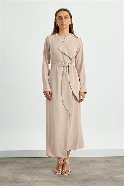 Vizon Yaka Detaylı Kuşaklı Elbise