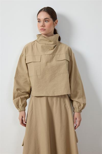 Vizon Yaka Detaylı Paraşüt Sweat