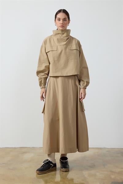 Vizon Yaka Detaylı Paraşüt Sweat