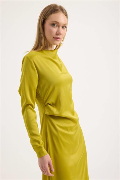 Yağ Yeşili Saten Drape Elbise