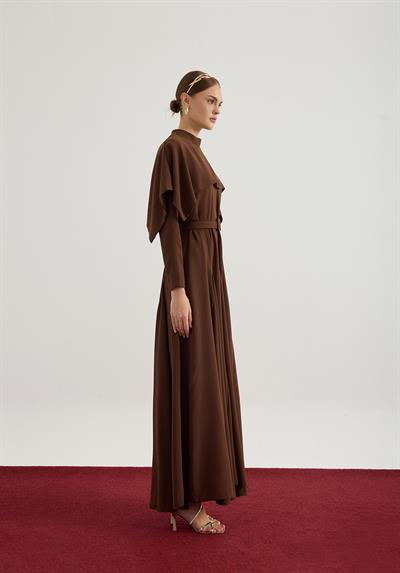 Acı Kahve Asimetrik Kesim Pelerinli Elbise