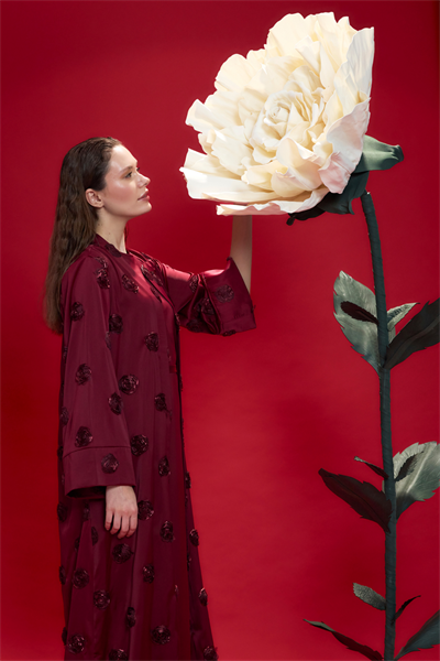 Bordo Amelie Gül İşlemeli Kimono Abaya