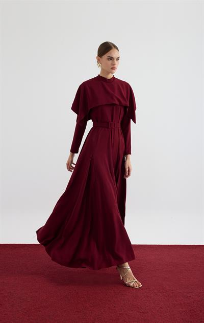 Bordo Asimetrik Kesim Pelerinli Elbise