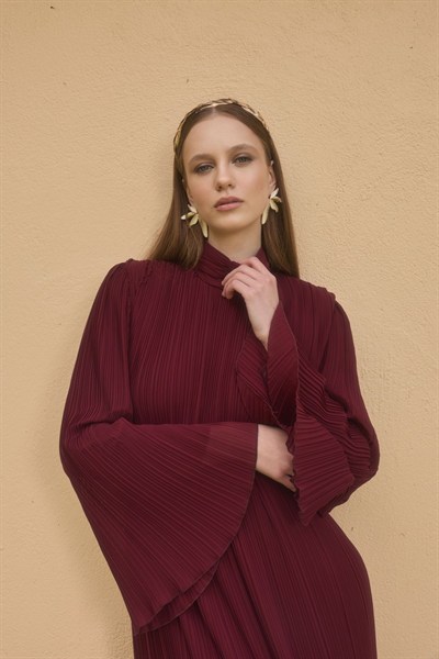Bordo Azalea Pilise Detaylı Elbise