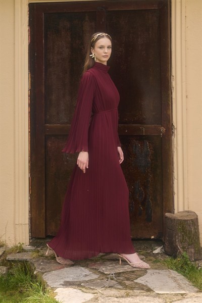 Bordo Azalea Pilise Detaylı Elbise