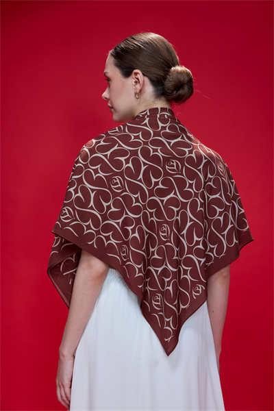 Bordo Gül Monogram Omuz Şalı