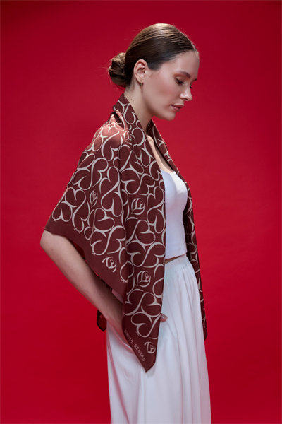 Bordo Gül Monogram Omuz Şalı
