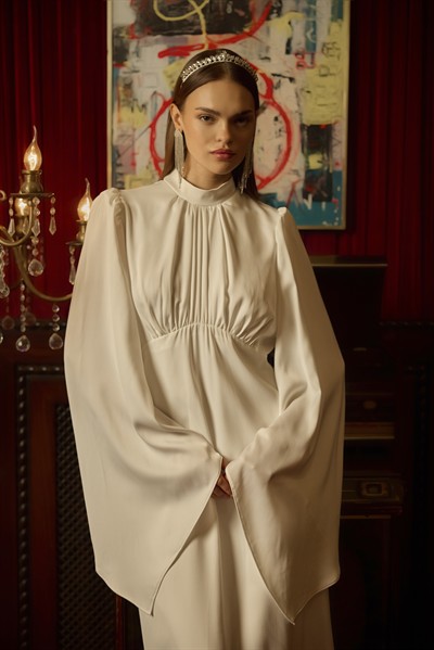 Ekru Geniş Kol Detaylı Elbise