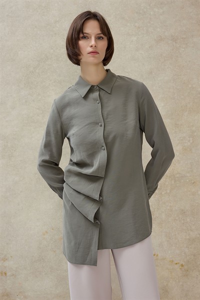 Haki Runa Pileli Asimetrik Gömlek 