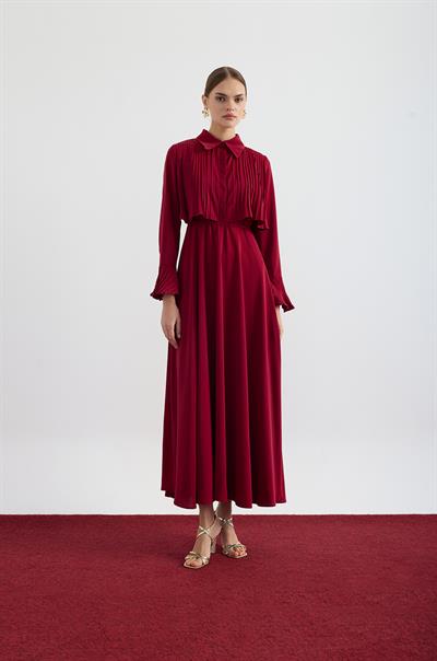 Mürdüm Manşet Detaylı Piliseli Elbise