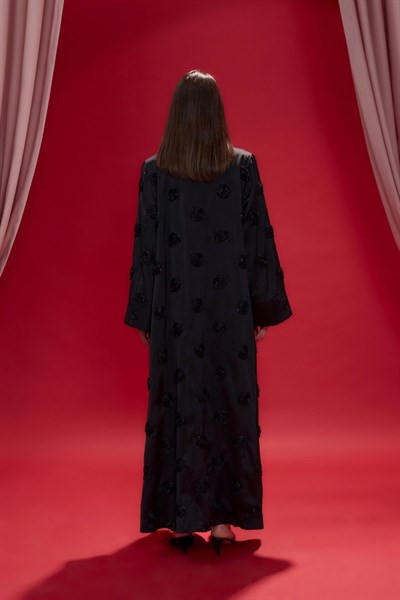 Siyah Amelie Gül İşlemeli Kimono Abaya