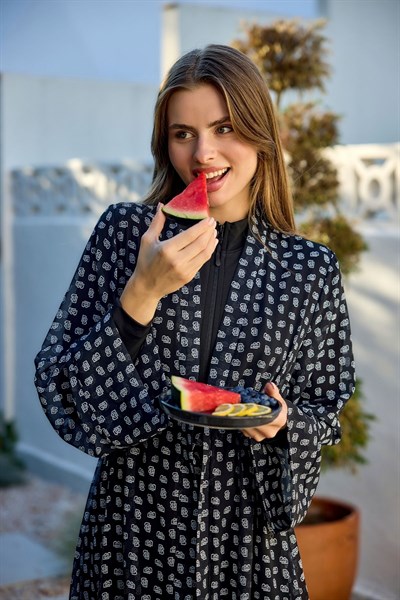 Siyah-Beyaz Monogram Desenli Pareo Kimono