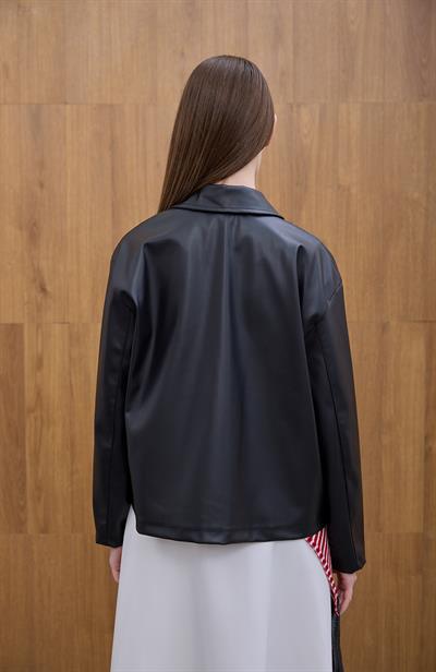 Siyah Önden Cep Detaylı Deri Ceket
