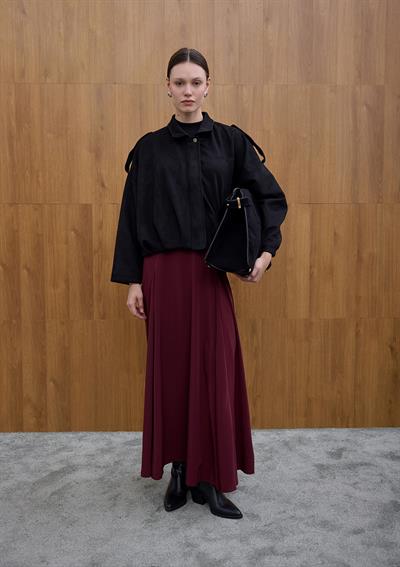 Siyah Önden Pat Detaylı Süet Mont